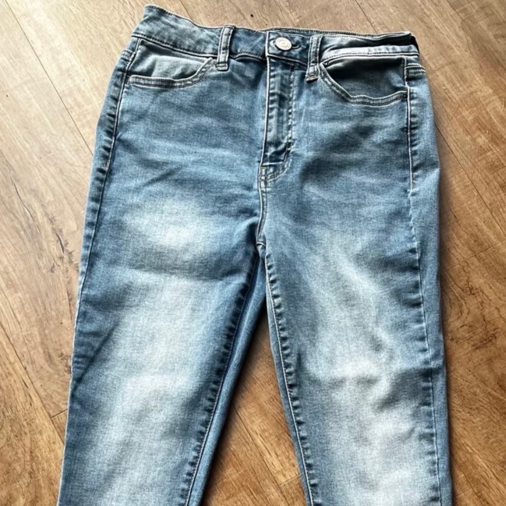 SO ladies ultimate highrise jegging jeans size 9 long bright blue NWOT